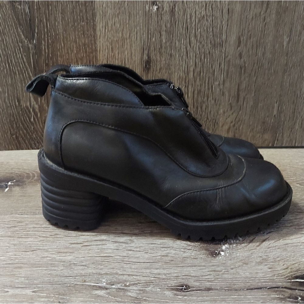 Vintage New York Transit Chunky Heel Zip Front Ankle Boot Size 7.5 Black